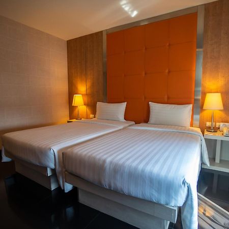 Отель Ibis Styles Чиангмай Экстерьер фото